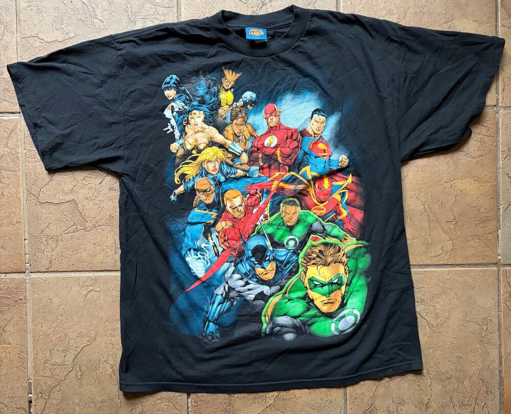 2009 DC Comics Justice League T-Shirt XL Batman Superman Green Lantern Made USA